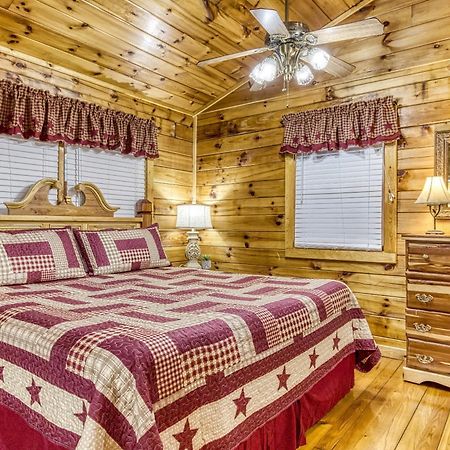 Romantic Retreat Gatlinburg Exterior photo
