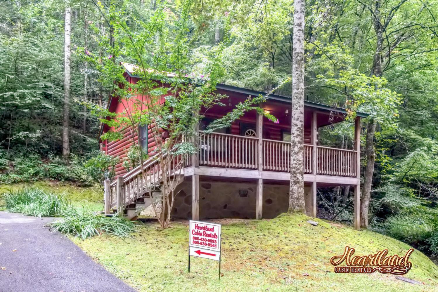 Romantic Retreat Gatlinburg Room photo