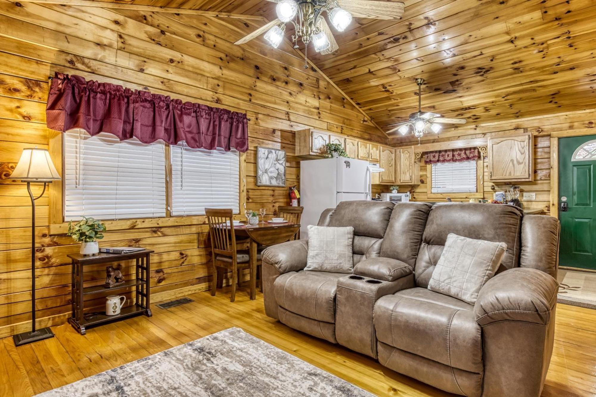 Romantic Retreat Gatlinburg Exterior photo