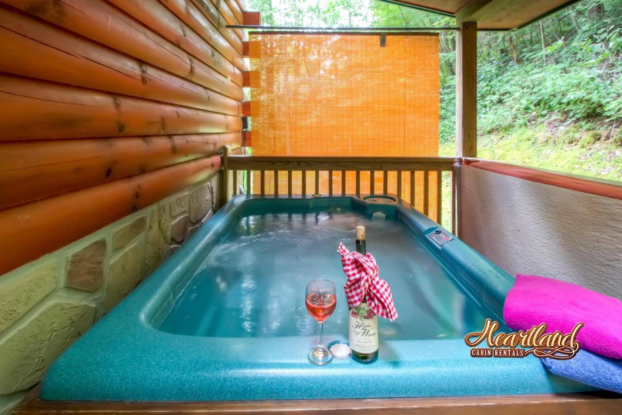 Romantic Retreat Gatlinburg Exterior photo